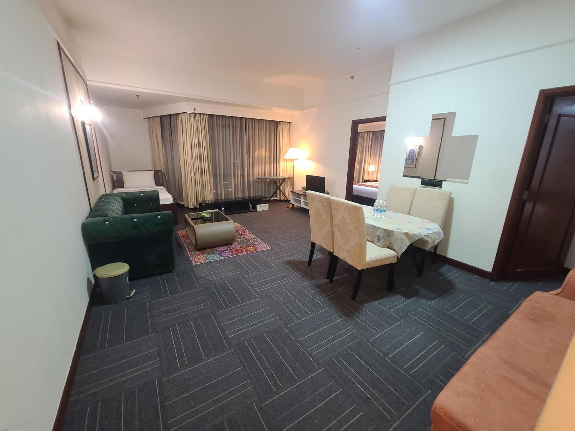 Kl Time Square Hotal Sarvice Suite Kuala Lumpur Zewnętrze zdjęcie
