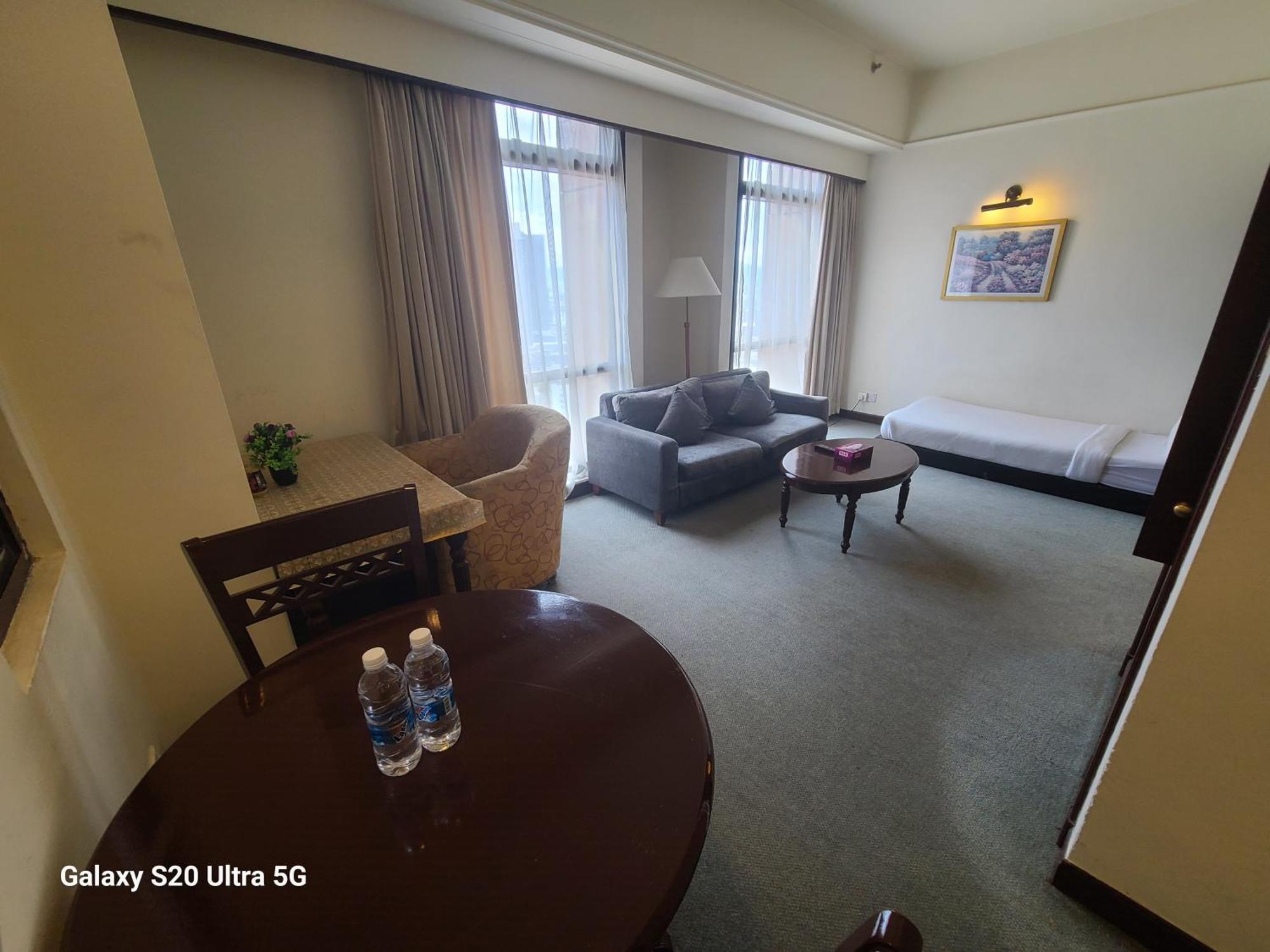 Kl Time Square Hotal Sarvice Suite Kuala Lumpur Zewnętrze zdjęcie